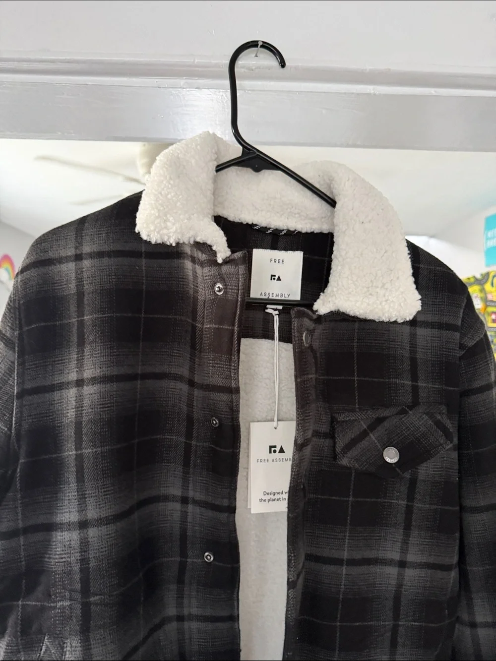 Men's Sherpa-Lined Plaid Shirt Jacket - Black/Grey